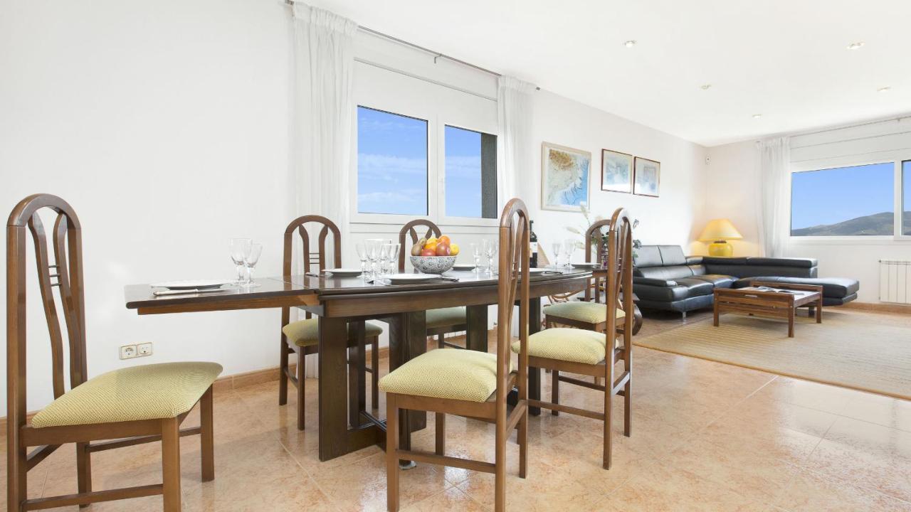 Villa Angel - *